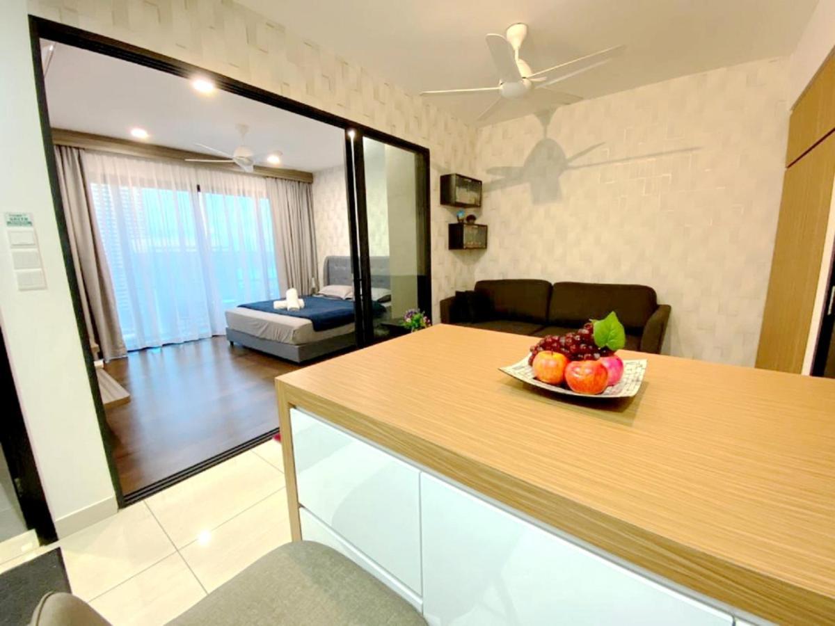 Almas Suites Puteri Harbour Nusajaya  Εξωτερικό φωτογραφία