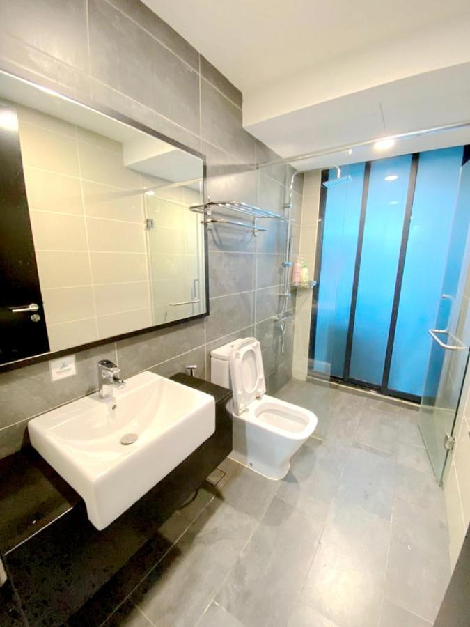 Almas Suites Puteri Harbour Nusajaya  Εξωτερικό φωτογραφία