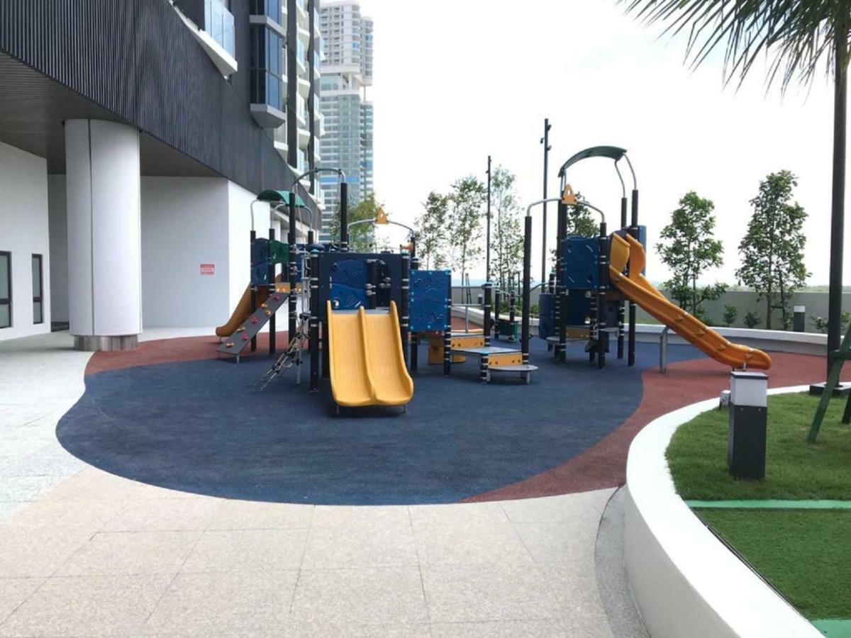 Almas Suites Puteri Harbour Nusajaya  Εξωτερικό φωτογραφία