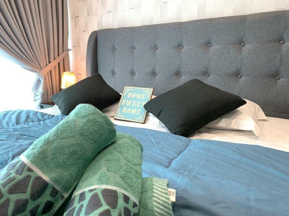 Almas Suites Puteri Harbour Nusajaya  Εξωτερικό φωτογραφία