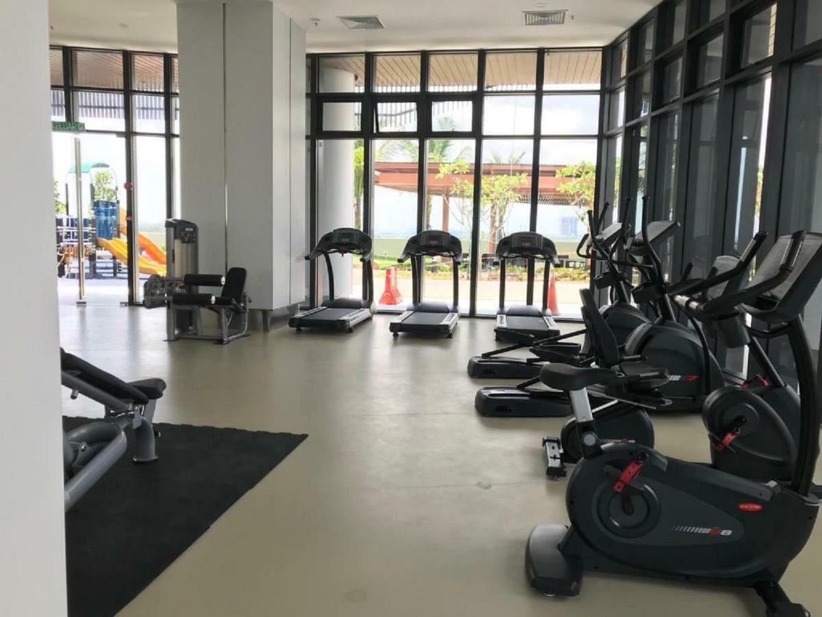 Almas Suites Puteri Harbour Nusajaya  Εξωτερικό φωτογραφία