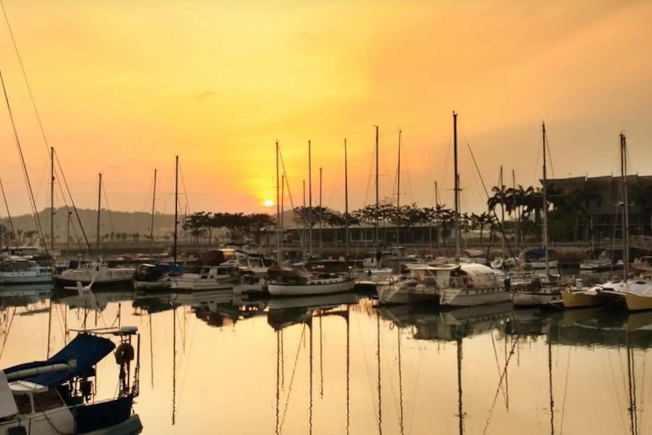 Almas Suites Puteri Harbour Nusajaya  Εξωτερικό φωτογραφία