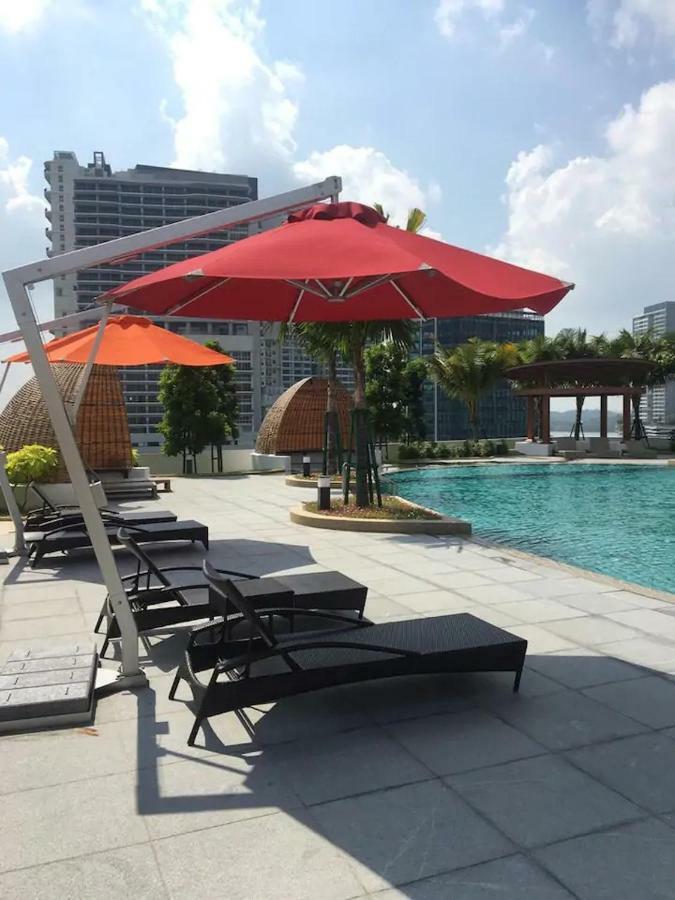 Almas Suites Puteri Harbour Nusajaya  Εξωτερικό φωτογραφία